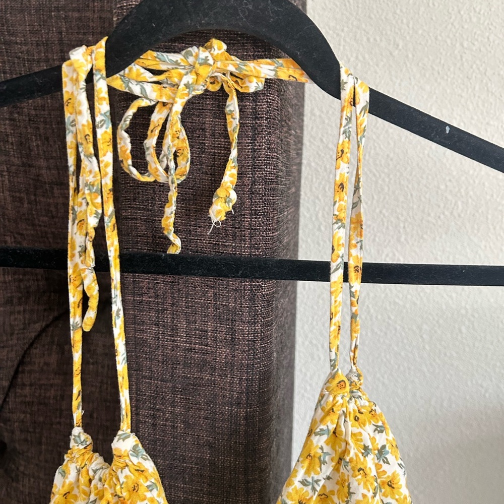 Entro Floral Dress in Yellow and White Halter Neck - Picture 3 of 5